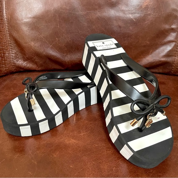 Kate Spade Platform Wedge Thong Style Slip On Sandals - Picture 8 of 10